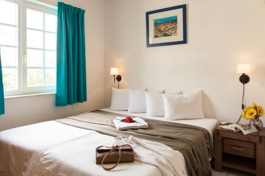 Фото Livingstone Jan Thiel Beach Resort