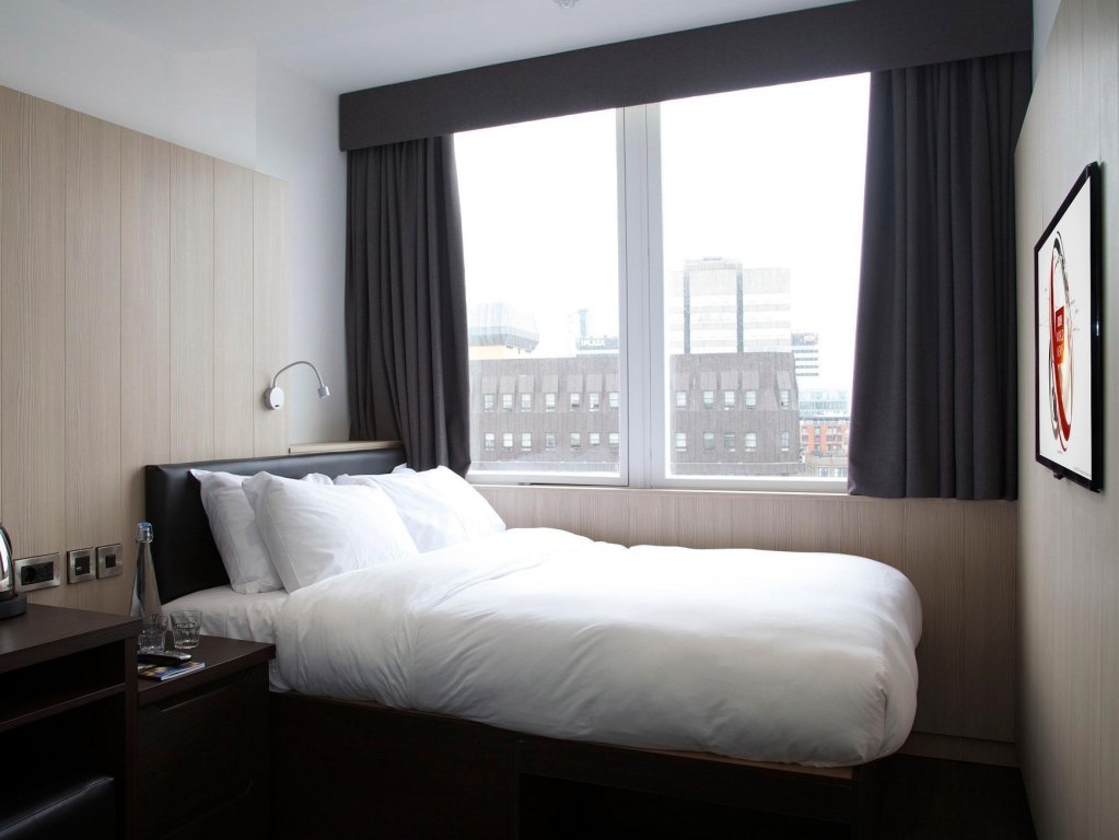 Фото The Z Hotel Liverpool