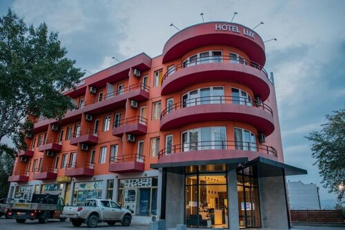 Отель Lux в Тбилиси