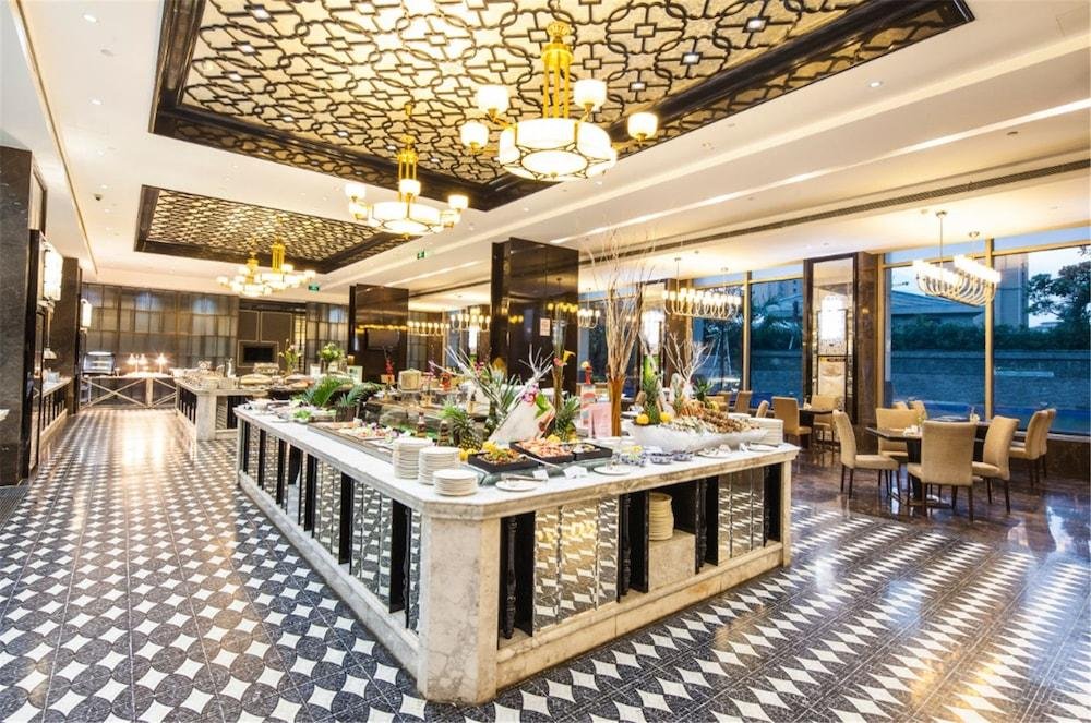 Фото Ramada Plaza Qiandeng Kunshan