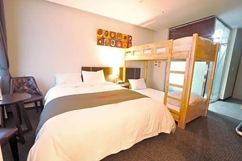 Фото Yongin Central Co'op Hotel