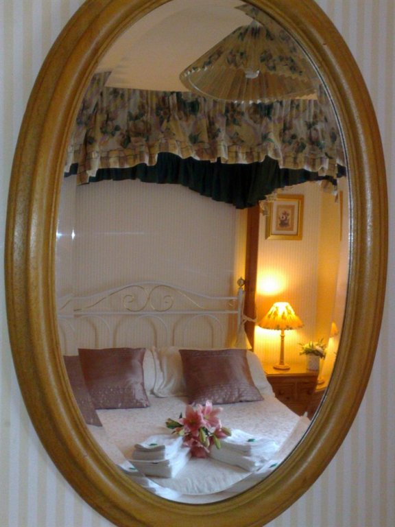 Фото Aylesbray Lodge