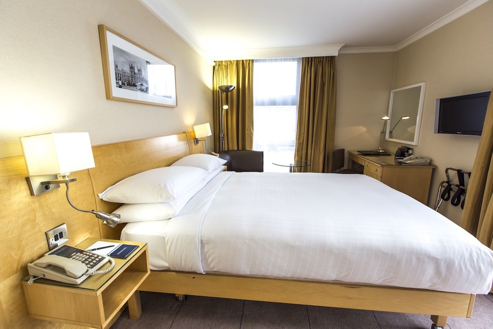 Фото Hilton London Kensington
