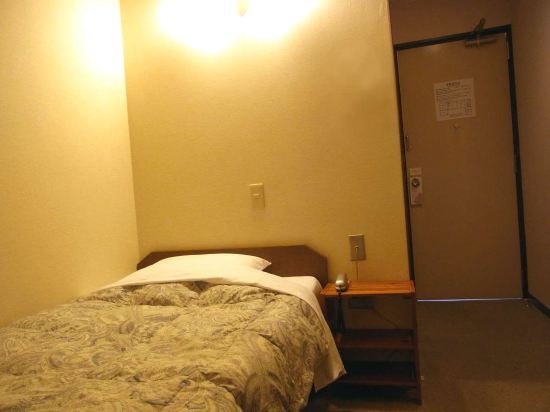 Фото Purple Hotel Futsukaichi