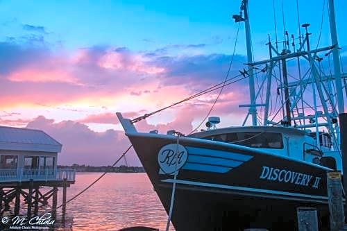 Фото The White Sands Oceanfront Resort & SPA