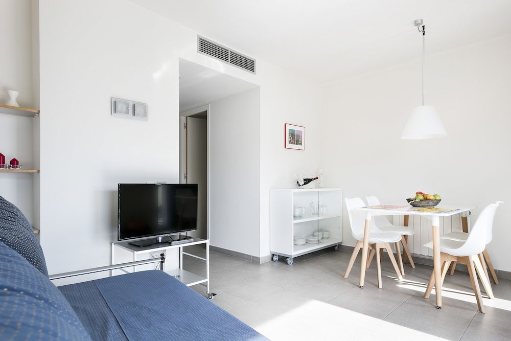 Фото Apartamentos Castellmar