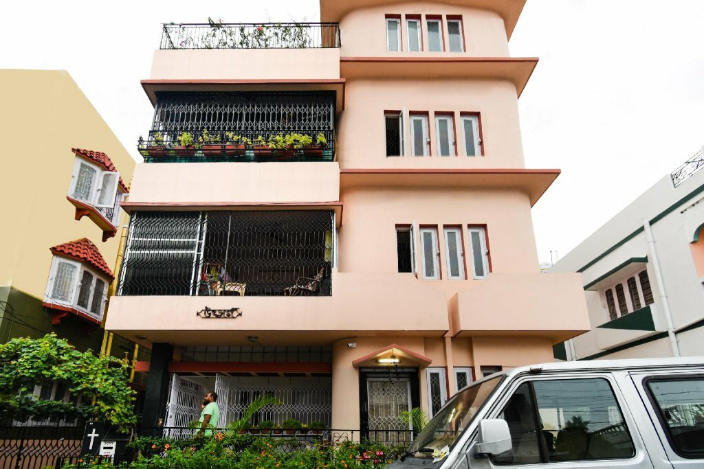 Hotel Oyo 47882 Karunamoyee Guest House, Calcutta, photo