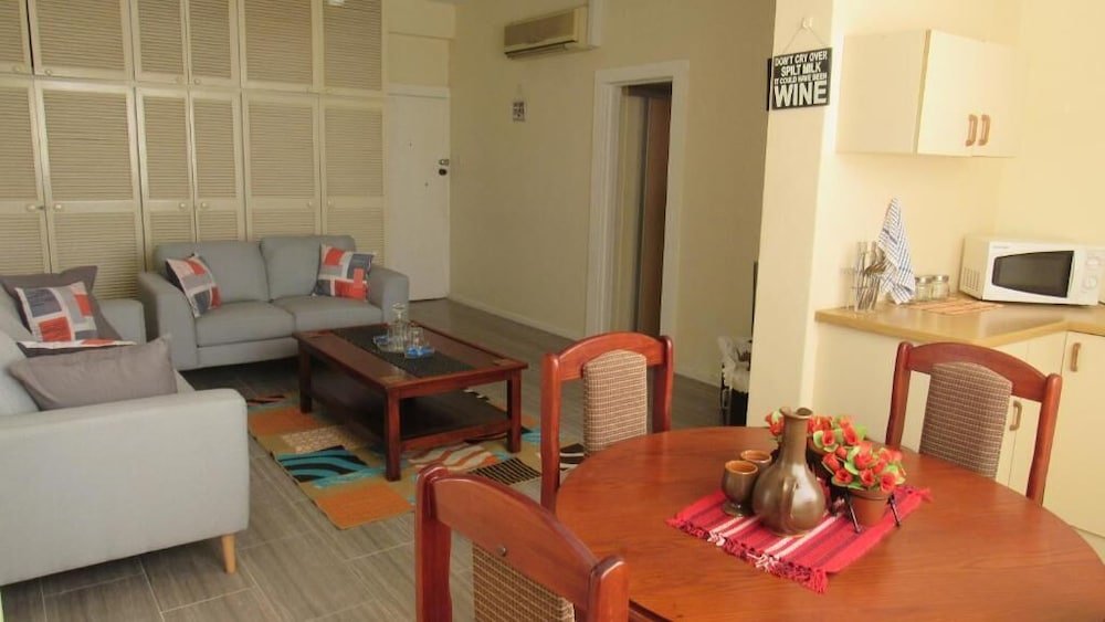 Фото Parkview Hotel Suites