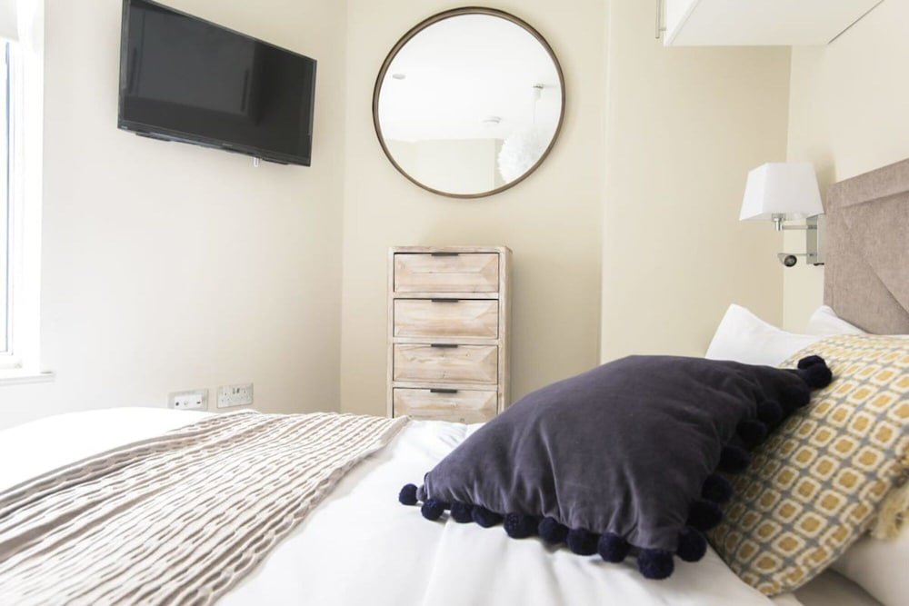 Фото The Soho Loft - Elegant & Modern 1bdr in Soho