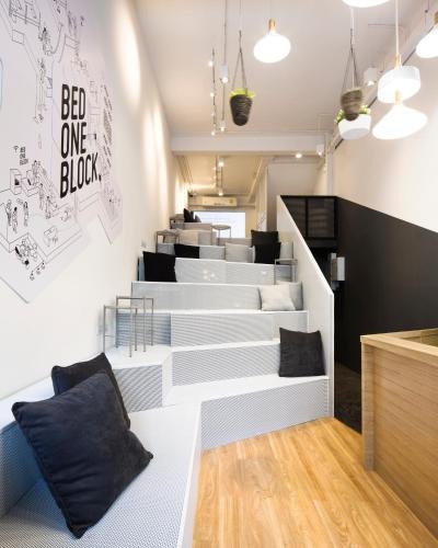 Фото Bed One Block Hostel