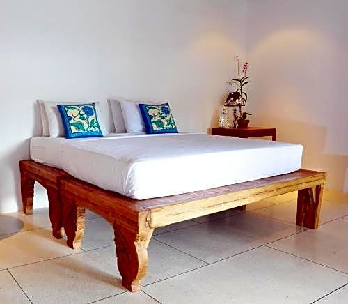 Фото The Apartments Canggu