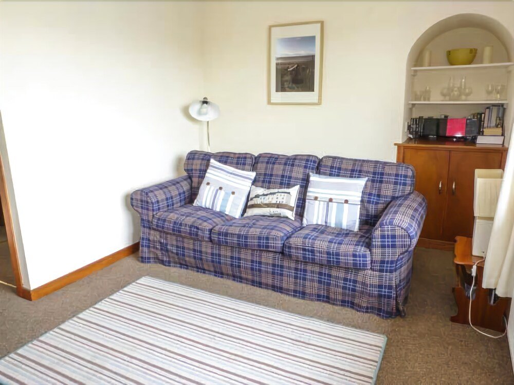 Фото Troon Apartment