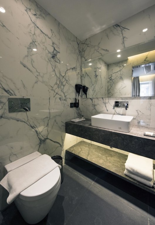 Фото Connaught Royale