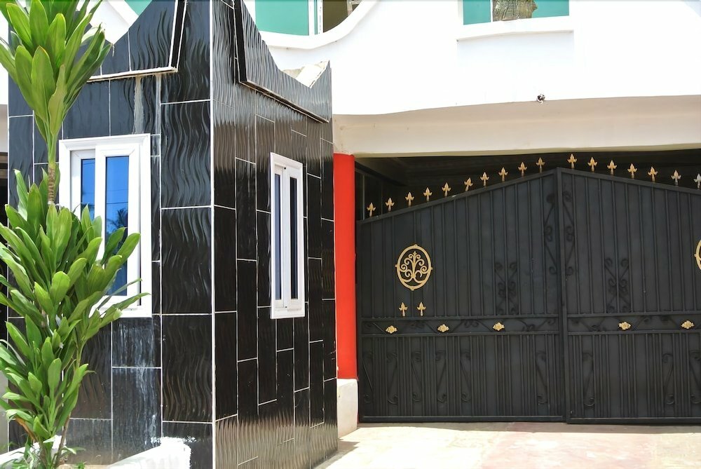 Hotel Bineys, Earth, photo