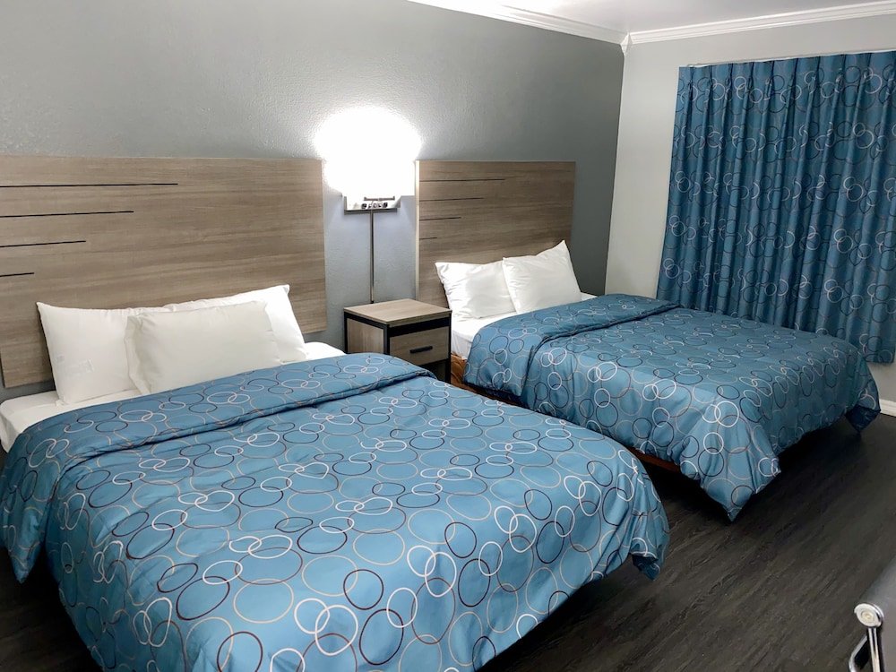 Фото Budget Host Inn