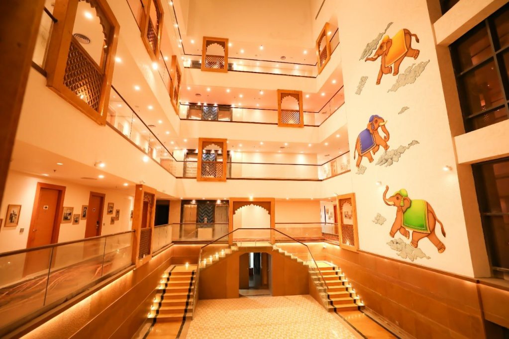 Фото отеля 1