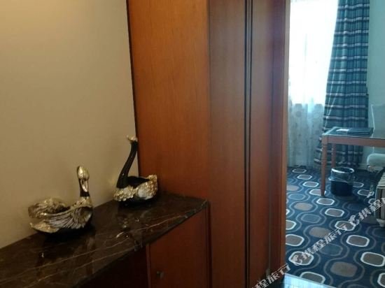 Фото Elegance Bund Hotel