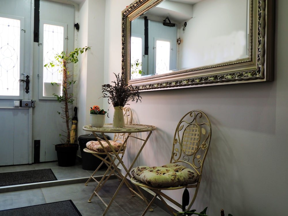 Фото Captain Emo City Apartments