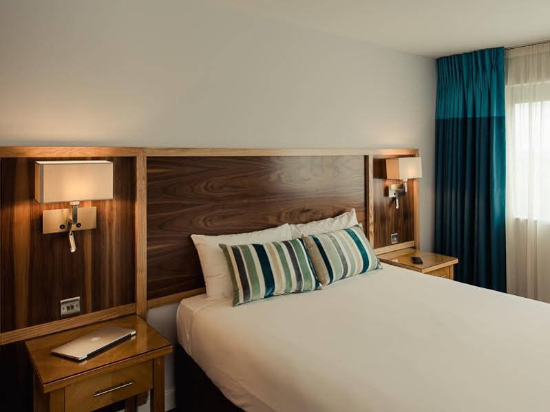 Фото Aspect Hotel Dublin Park West