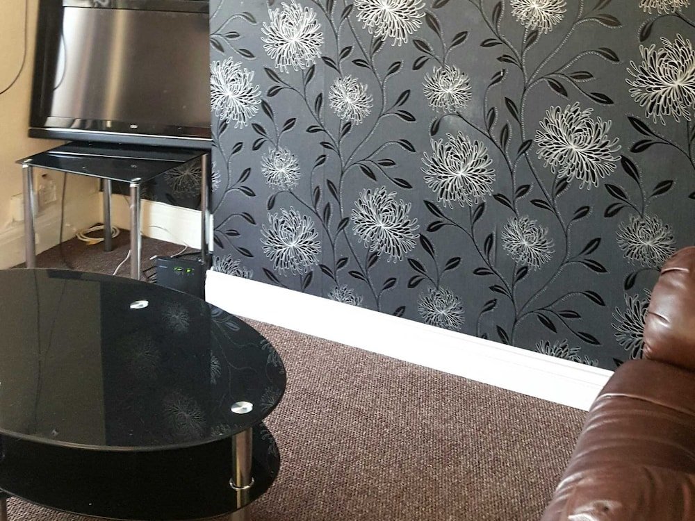 Фото Oaklands Avenue