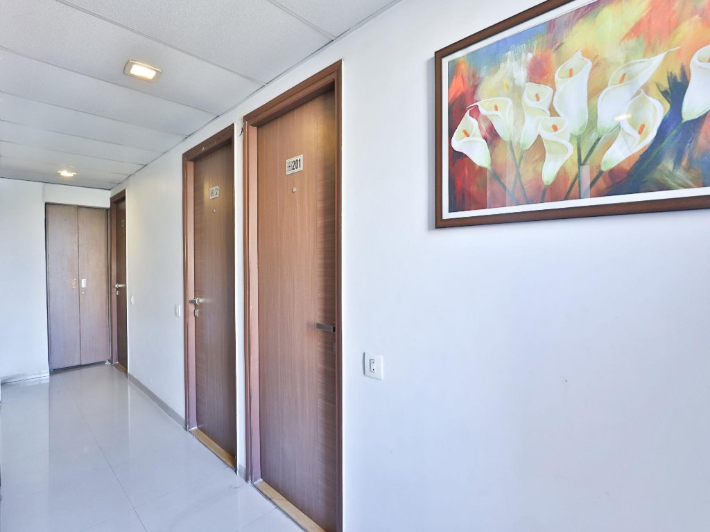 Фото Hotel Kalyan