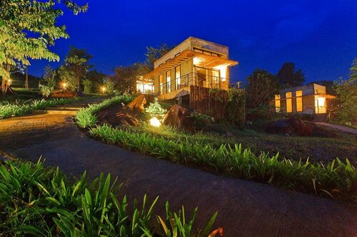 Twelve OClock Resort