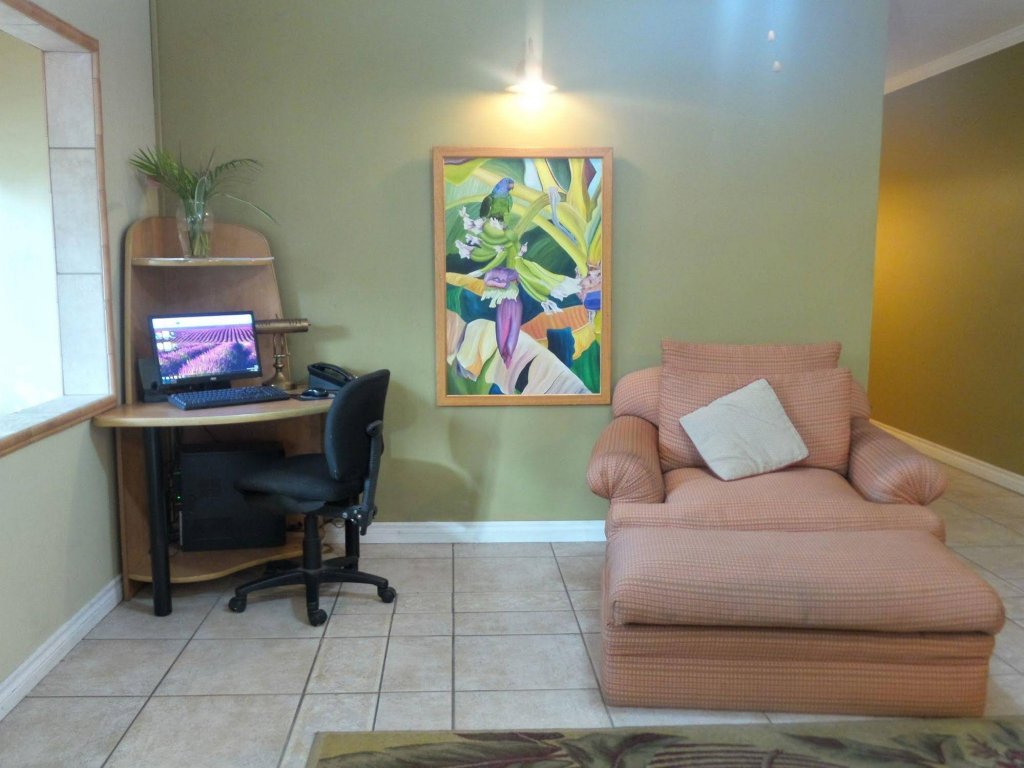 Фото Coblentz Inn Boutique Hotel