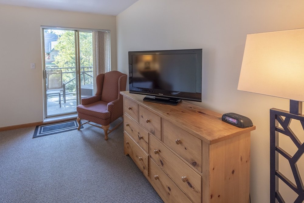 Фото Valhalla Vacations at Whistler