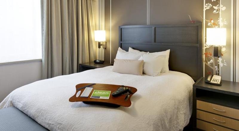 Фото Hampton Inn & Suites Reno West