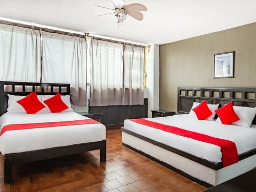 Гостиница Hotel Halley в Леоне