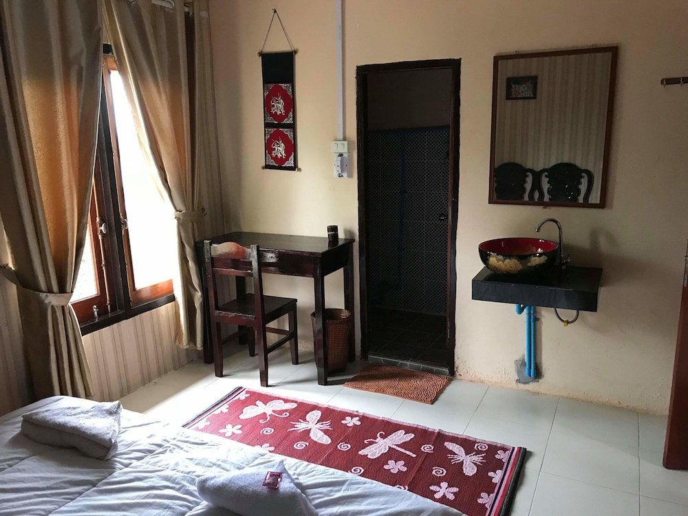 Фото Pukyo Bed and Breakfast