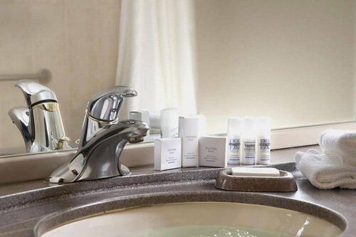 Внешний вид отеля Lakeview Signature Trademark Collection by Wyndham в Виннипеге, фото 5