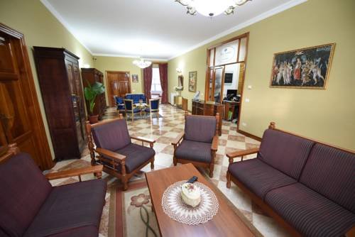 Фото Rose Garden Hotel