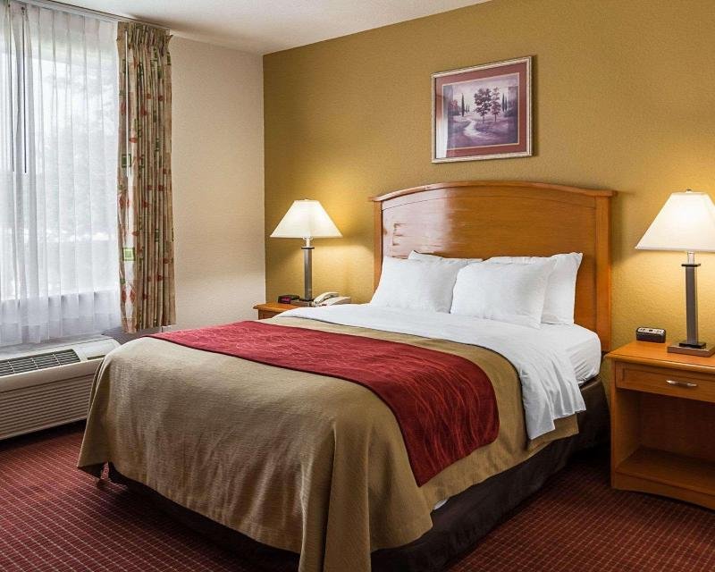 Фото Comfort Inn & Suites Chesapeake - Portsmouth