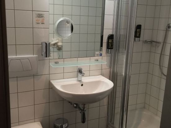 Фото Binders Budget City Mountain Hotel