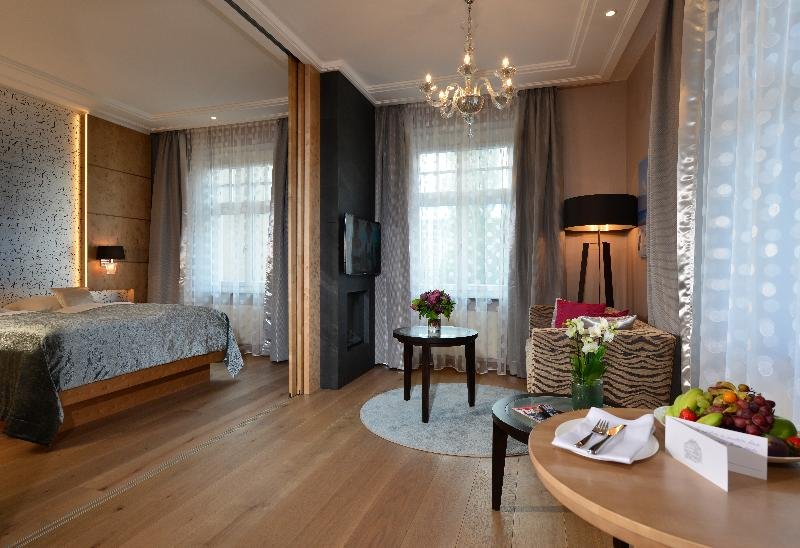 Фото Hotel Torbrau