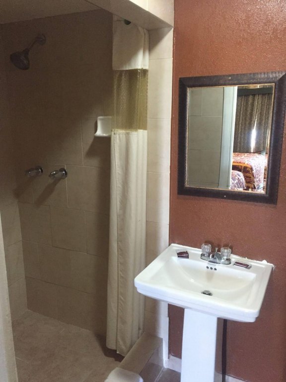 Фото New Corral Motel