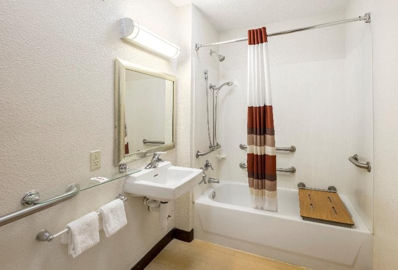 Фото Red Roof Inn Jacksonville - Orange Park