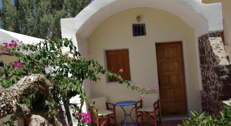 Фото Akrotiri Hotel