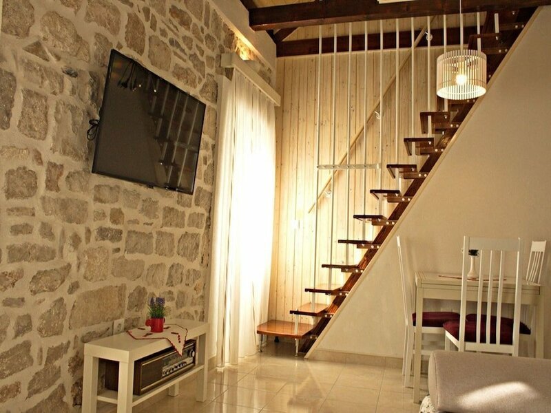 Гостиница Apartments La Perla