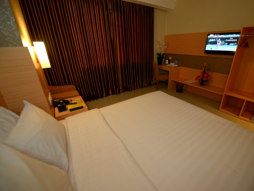 Фото Her Hotel & Trade Centre Balikpapan