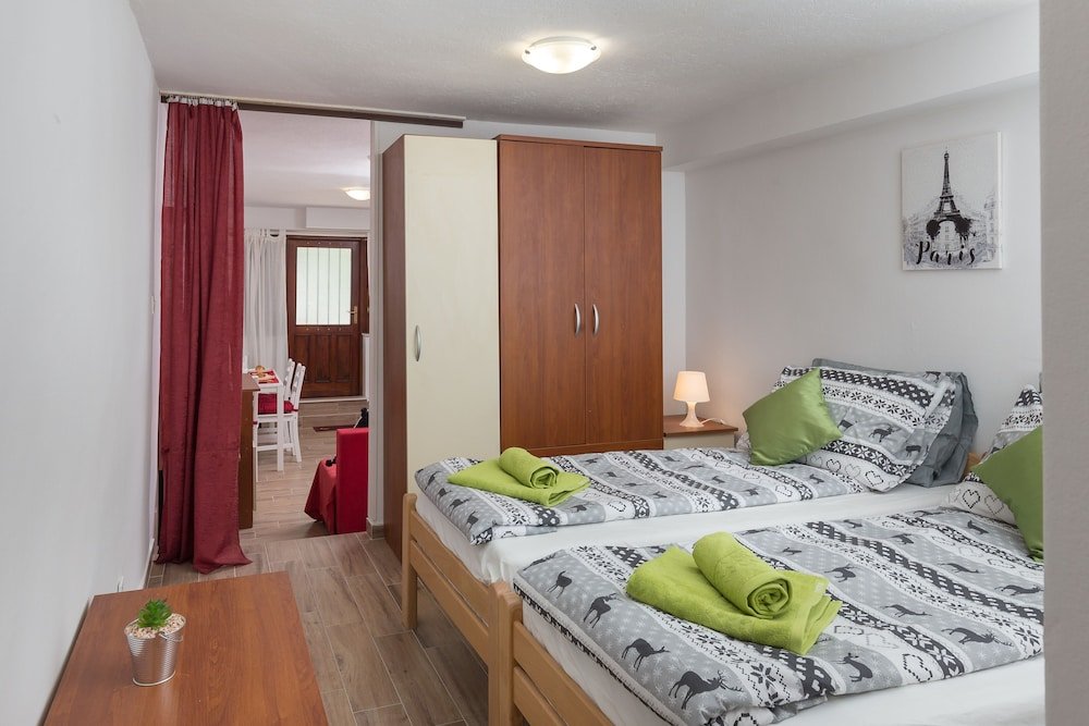 Фото Apartments Sisic