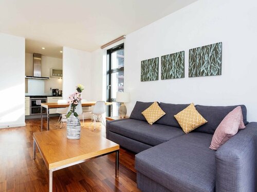 Жильё посуточно Riverfront Apartment in London near Museum of London в Лондоне