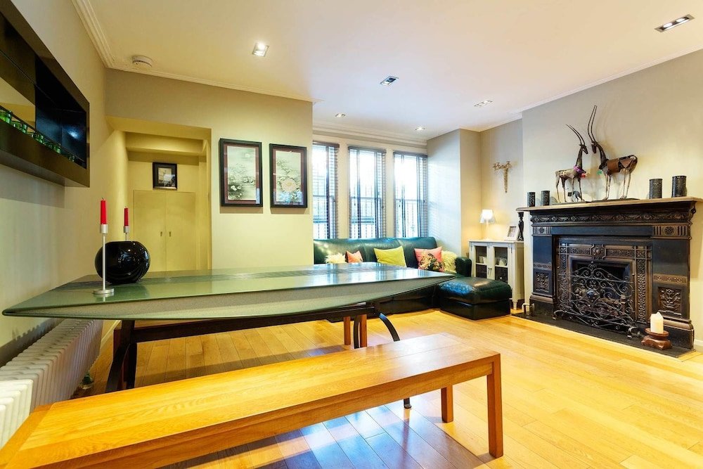 Фото Townhouse by The River