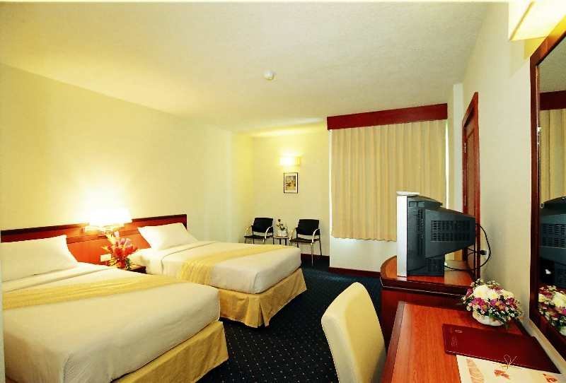 Фото Hadyai Golden Crown Hotel