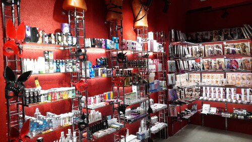 Ақ терісі бар порно қыз