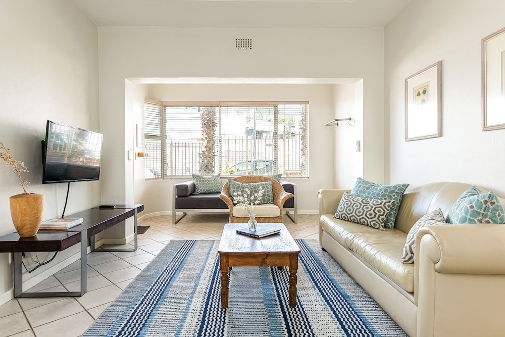 Фото Camps Bay Village