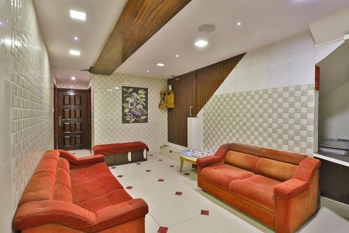 Гостиница Hotel S. K. в Раджкоте