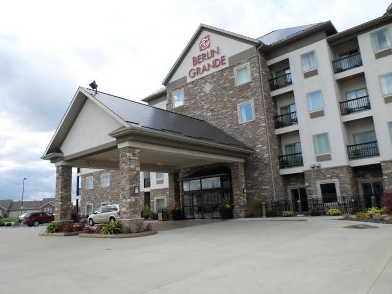 Фото Berlin Grande Hotel