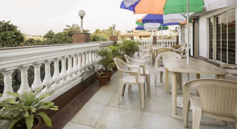 Фото Garden Hotel